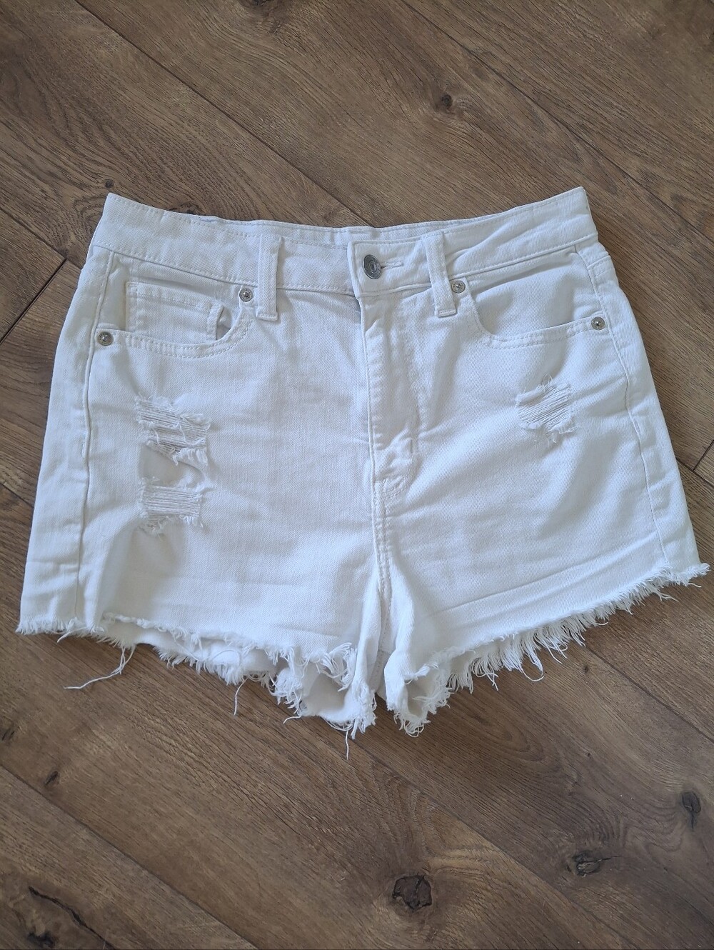 American Eagle Distressed Super Strerch High Rise Mom Short